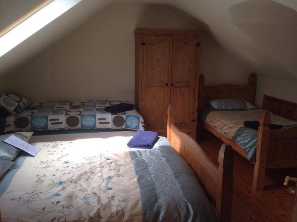 Tara House Bed & Breakfast Ballycastle Bagian luar foto